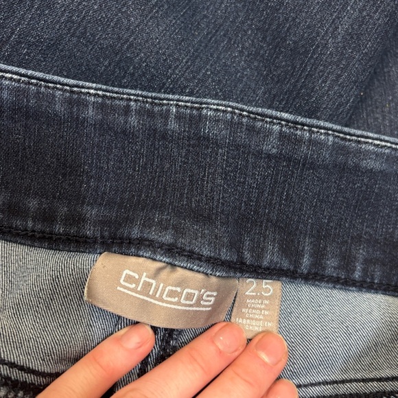 Chico's Blue Ankle Cropped Jeans with Indigo Hue - Picture 3 of 3